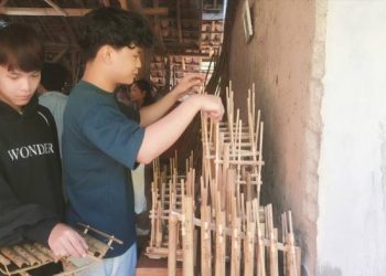 Banyak yang Mengira dari Bandung, Ternyata Angklung di Berbagai Destinasi Wisata Lahir dari Kampung Angklung Ciamis