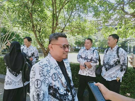 FAGAR Garut Sampaikan Lima Aspirasi Guru dan Tenaga Kependidikan ke DPR RI, Harapkan Solusi Sebelum Penghapusan Non-ASN