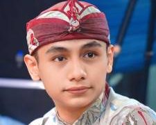 Pecinta Wayang Golek, Nih 7 Tempat Dalang Kanha Ade Kosasih Sunarya Giri Harja 2  Putu  Manggung di Bulan Juli Ini