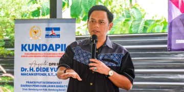Legislator F Demokrat Akhiri Hailuki  BAKUMBARA, Bantu Masyarakat Yang Alami Ketidakadilan dalam Proses Hukum