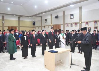 Pengukuhan Sekda, Bupati Sukabumi Tegaskan Kebijakan Kepegawaian Berdasarkan Sistem Merit, Kompetensi dan Kinerja