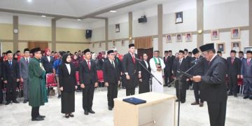 Pengukuhan Sekda, Bupati Sukabumi Tegaskan Kebijakan Kepegawaian Berdasarkan Sistem Merit, Kompetensi dan Kinerja