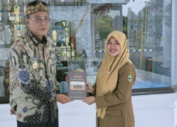 Batik Cakra Galuh Tembus Pendopo Ciamis, Bupati Herdiat Pesan Karya Mia Sumiari Dewi