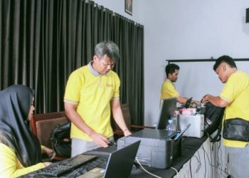 Ratusan Warga Jatinagara Serbu Layanan Disdukcapil, Pelayanan Berlanjut hingga Malam