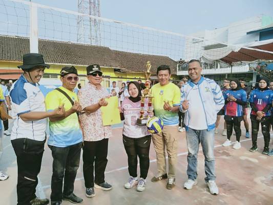 Bupati Garut Hadiri Final Bola Voli dan Pembukaan Pertandingan Sepakbola Piala Soeratin