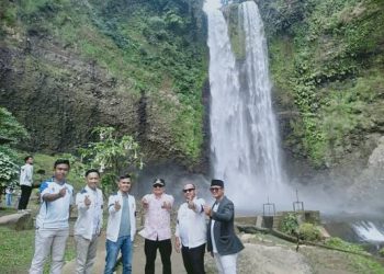 Bupati Garut Dorong Curug Sanghiang Taraje Jadi Wisata Unggulan