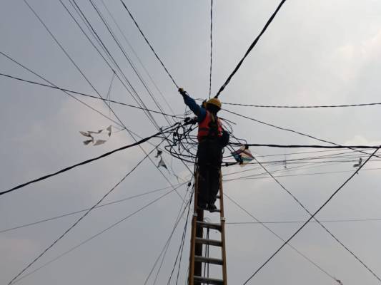 PLN ULP Soreang Respon Cepat Aduan Kabel Kendor, Warga Beri Apresiasi
