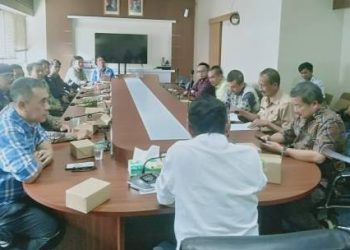 Komisi III DPRD Garut Terima Audiensi Warga Desa Karyajaya