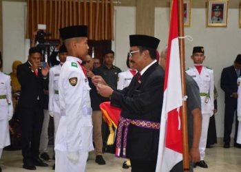 Pengukuhan Anggota Paskibraka, Bupati Sukabumi Tegaskan Kehormatan dan Tanggung Jawab Besar