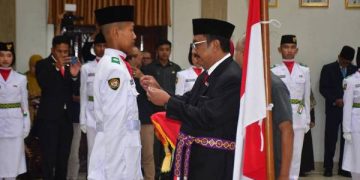 Pengukuhan Anggota Paskibraka, Bupati Sukabumi Tegaskan Kehormatan dan Tanggung Jawab Besar