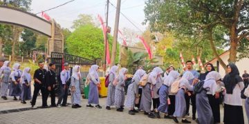 SMAN 1 Pasawahan Purwakarta, Wujudkan Sekolah Ramah Anak Lewat Salam dan Sapa Setiap Pagi