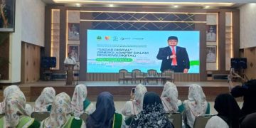 Narsum dari PWI Kabupaten Bandung Bekali Warga KIM Teknik Dasar Menulis Berita