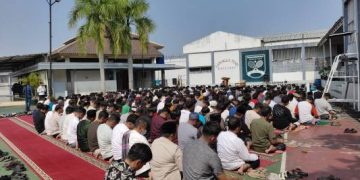 Hadapi Kemarau, Lapas Garut Gelar Salat Istisqa Bersama Pegawai dan Warga Binaan