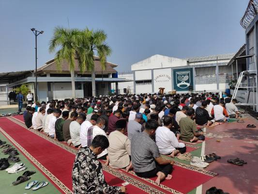 Hadapi Kemarau, Lapas Garut Gelar Salat Istisqa Bersama Pegawai dan Warga Binaan