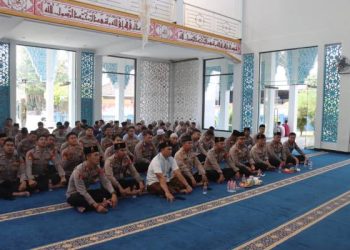 Polres Garut Menggelar Kegiatan Ngaji Kebangsaan Tingkat Polres Garut, Perkuat Keimanan dan Semangat Pengabdian Personel