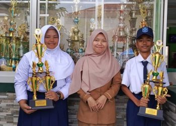 Dua Siswa SMPN 1 Kutawaringin Juara FTBI Kabupaten Bandung, “Ngadongeng” dan “Borangan” Melaju ke Tingkat Provinsi