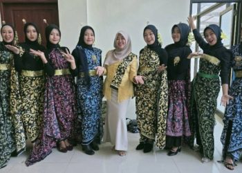 Sukses dengan Batik Cakra Galuh, Mia Sumiari Dewi Luncurkan Batik Cangkoreh Majeti