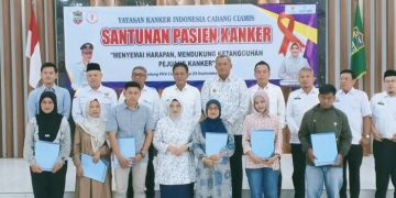 YKI Salurkan Santunan, Bupati Herdiat Minta Bantuan Pasien Kanker Diberikan Rutin Setiap Bulan