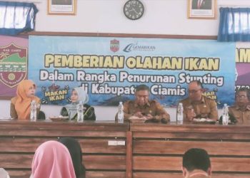 Disnakkan Ciamis Gencarkan Gemarikan, 150 Paket Olahan Ikan Dibagikan di Baregbeg