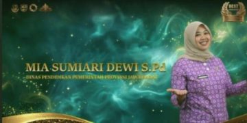 Batik Cakra Galuh Antarkan Guru SMAN 1 Panawangan Lolos Enam Besar Best Employee ASN Berprestasi Jabar