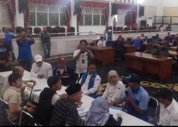 Ketua Komisi IV DPRD Purwakarta Semprot Sekwan, Surat Pernyataan Buruh Salah Format