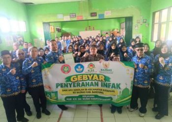 Puluhan SDN dan Swasta di Katapang Kabupaten Bandung Serahkan Infak ke BAZNAS