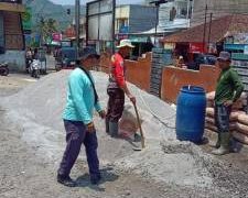 Peduli Keluhan Warga, Yana Suwandi Gagas Gotong Royong Swadaya untuk Atasi Genangan di Terminal Malangbong