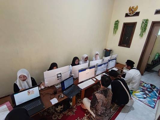 45 Peserta PKBM Hidayah Galuh Ikuti Gladi Bersih TKA Paket C 2026