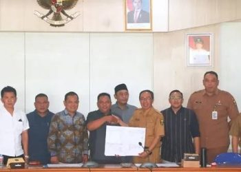 Hadiri Paripurna, Bupati Sukabumi Apresiasi Jajaran DPRD Atas Dukungan Terhadap Pembangunan Daerah