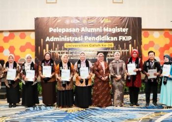Magister Administrasi Pendidikan FKIP Universitas Galuh Lepas Alumni, Dorong Lulusan Jadi Agen Perubahan