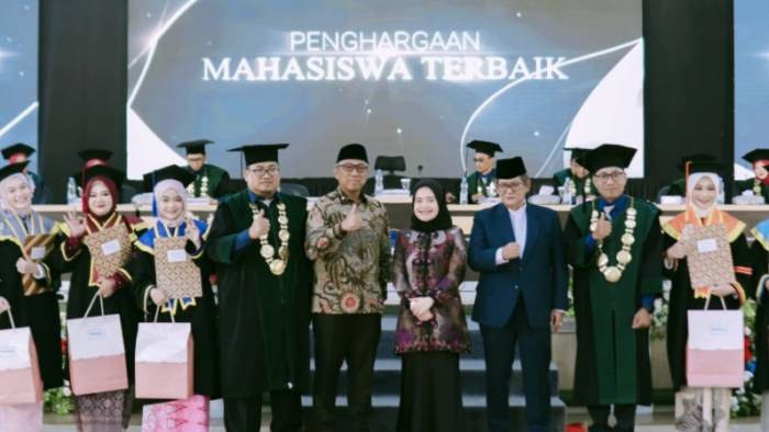 Hadiri Wisuda STIKes Muhammadiyah, Sekda Ciamis Ingatkan Amanah Profesi
