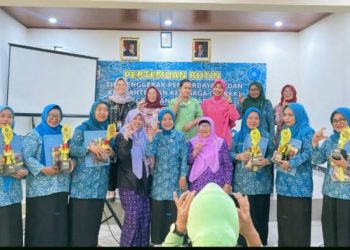 Laras Cilangit Terbaik di Lomba Batik PKK Panawangan-Prameswari Galuh