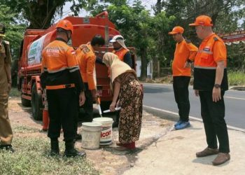 Krisis Air Bersih Merambah Dataran Rendah, BAZNAS Ciamis Turun Tangan Distribusi ke Pamalayan dan Petir